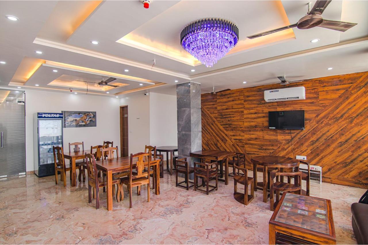 Fabhotel Meridian Inn Mohali Exteriér fotografie