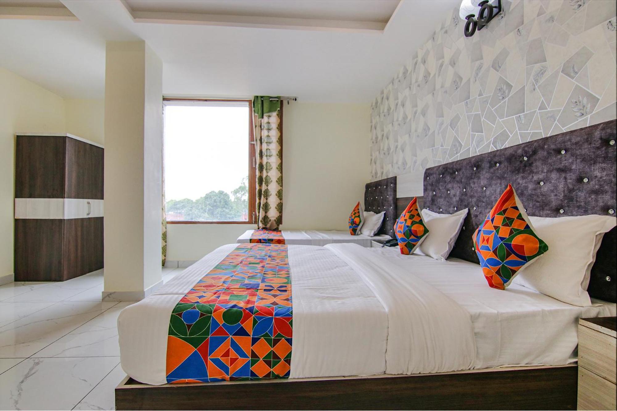 Fabhotel Meridian Inn Mohali Exteriér fotografie