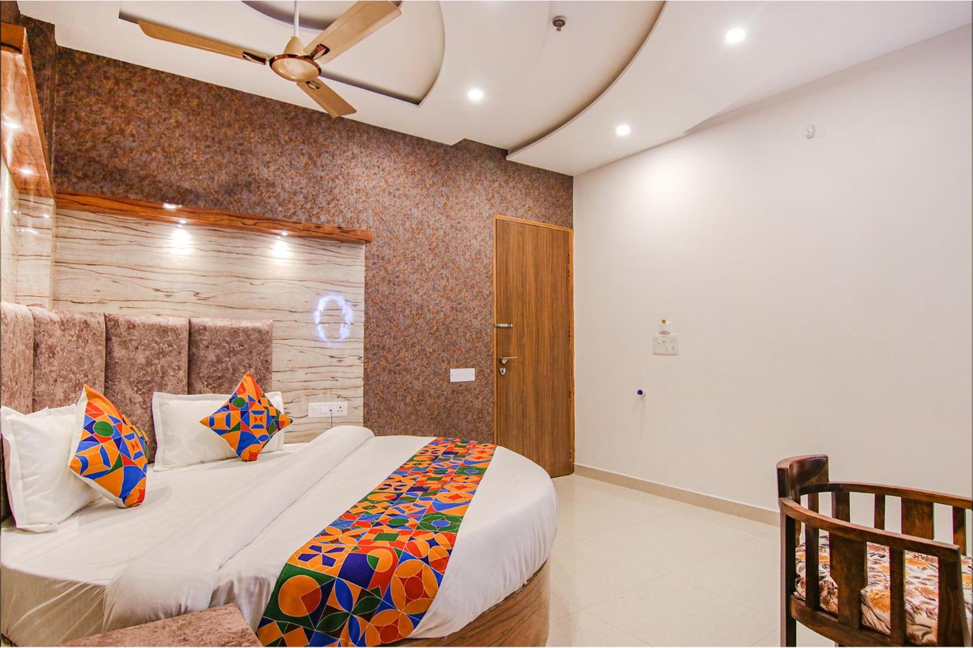 Fabhotel Meridian Inn Mohali Exteriér fotografie